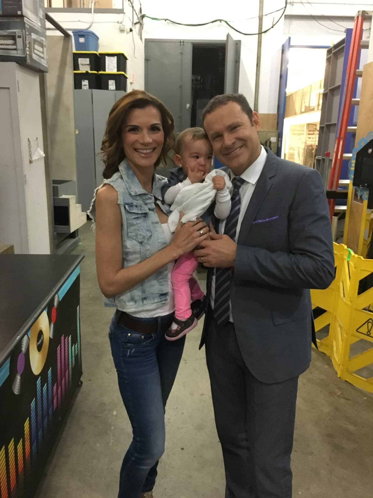 Su preciosa hija Baby Michelle y su esposa Cristy estuvieron de visita.