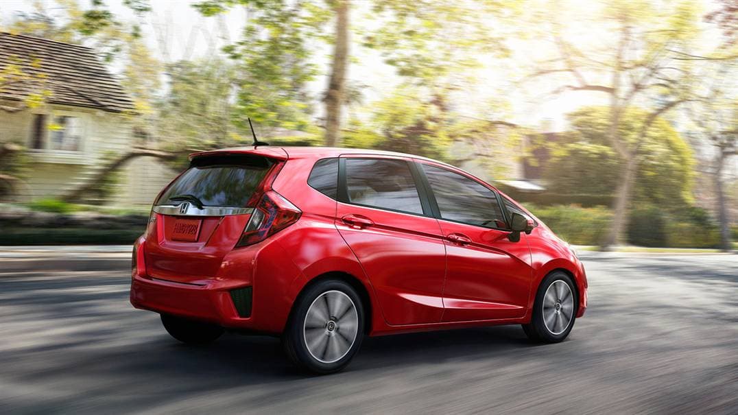 Honda Fit: Otro vehículo popular del fabricante japonés que aparece en este ranking. El subcompacto de 5 puertas se produce desde el año 2001 y actualmente transita su tercera generación. En otros mercados del mundo se lo conoce como Honda Jazz, una denominación sin dudas cool.