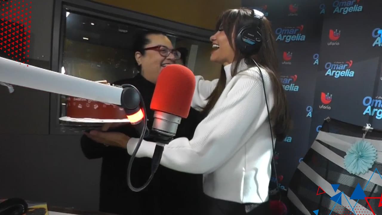 La mamá de Argelia formó parte de la sorpresa de cumpleaños en el estudio