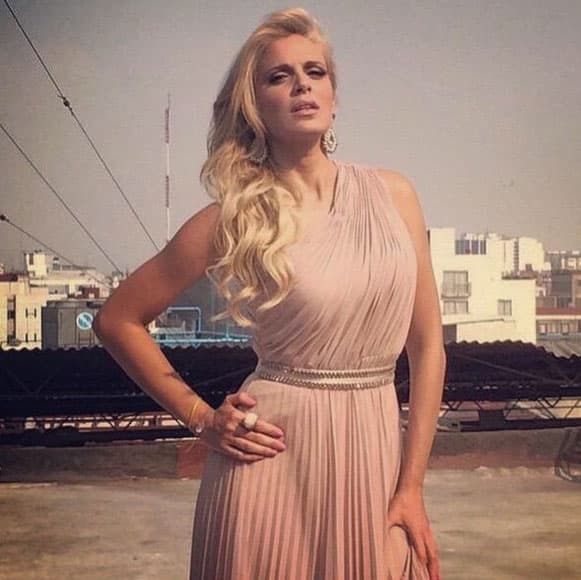 Glamorosa... hasta en la azotea.