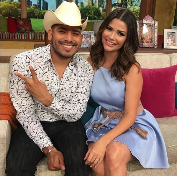 Ana Patricia: "Hombre humilde y talentoso @EspinozaPaz" (Junio 30, 2016).