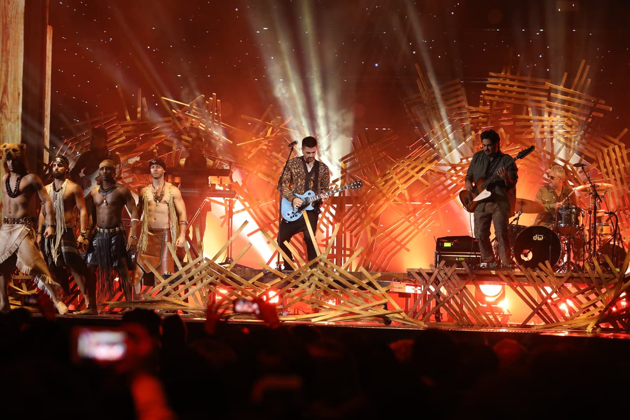 Así es como Juanes ofreció un espectáculo lleno de luces y calidad vocal.