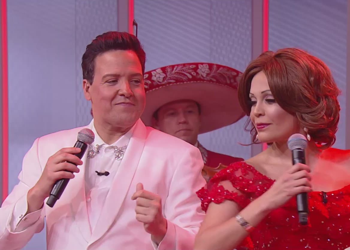 Pero más tarde nos sorprendieron a dueto con 'Dejame vivir', ambos pusieron a cantar y bailar a todos en el estudio.