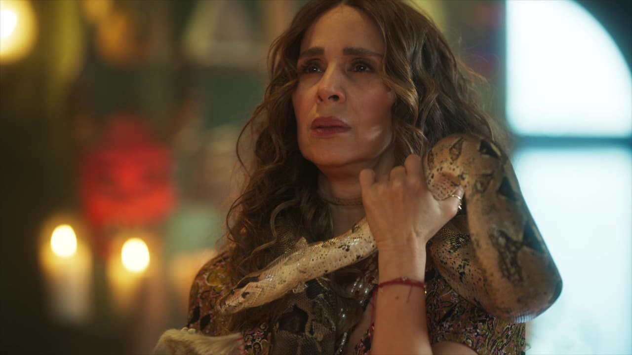 Catherine Siachoque interpreta a Amapola en Amanecer.