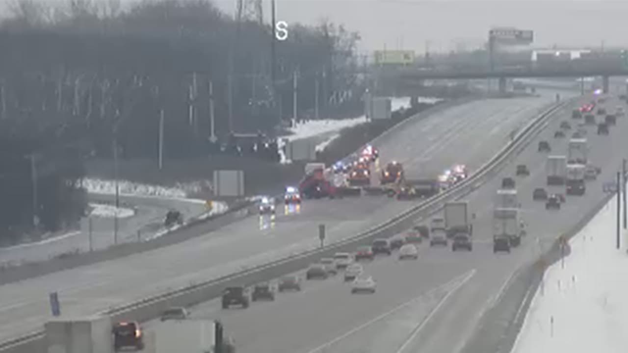 Choques múltiples de vehículos en los límites de Illinois y Wisconsin por mal clima