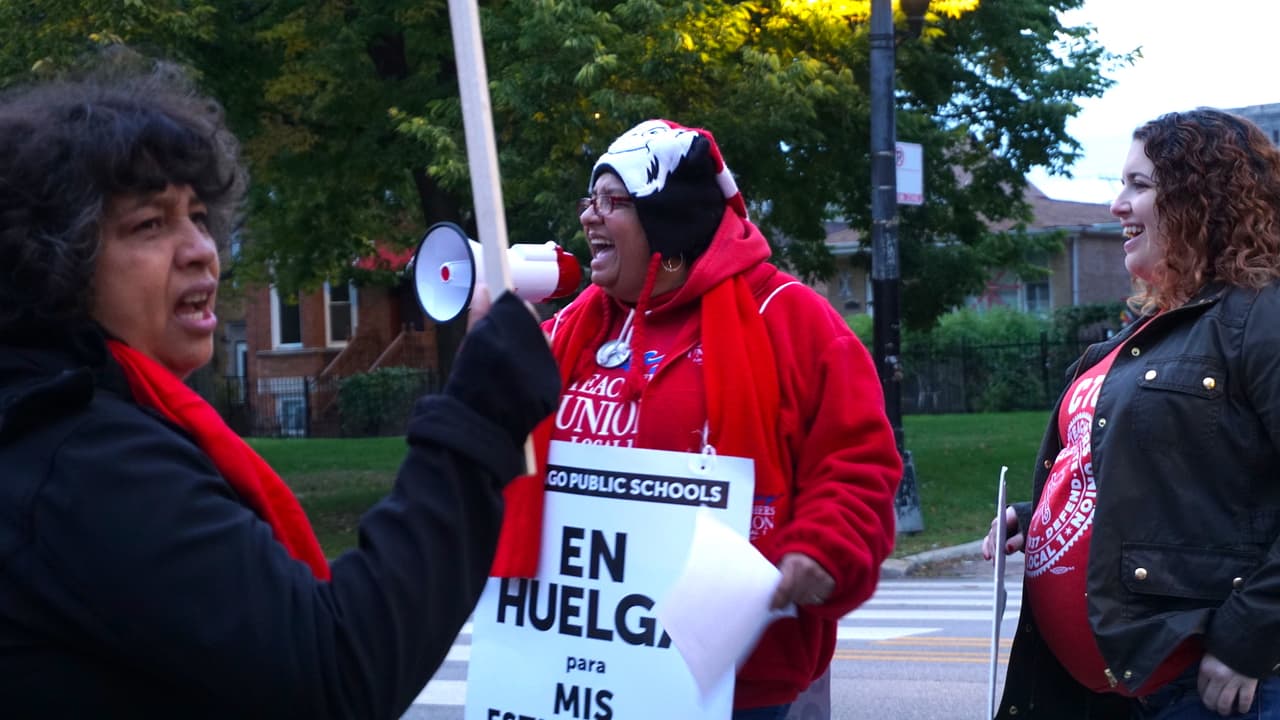 17 de octubre: Día oficial del inicio de huelga del Sindicato de Maestros de Chicago, tras meses de negociación