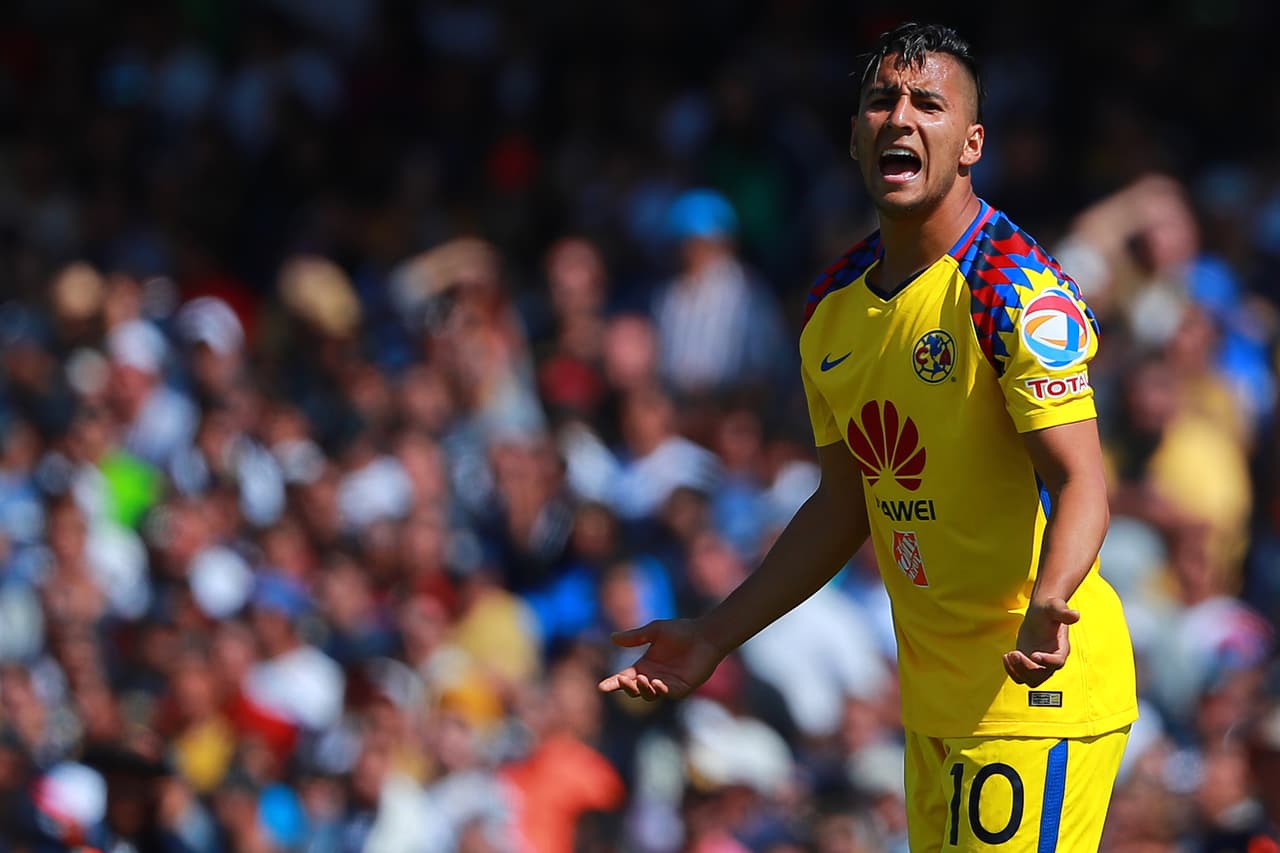 El paraguayo Cecilio Domínguez arribó a las Águilas pero no todo fue fácil. Una negociación con los Pumas tuvo que derrumbarse.