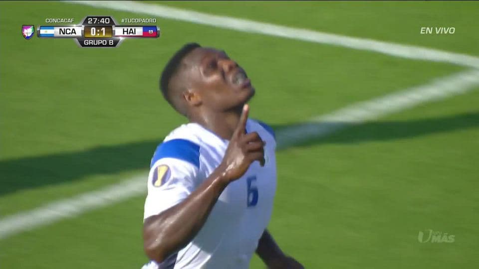 Tiro desviado de Luis Copete