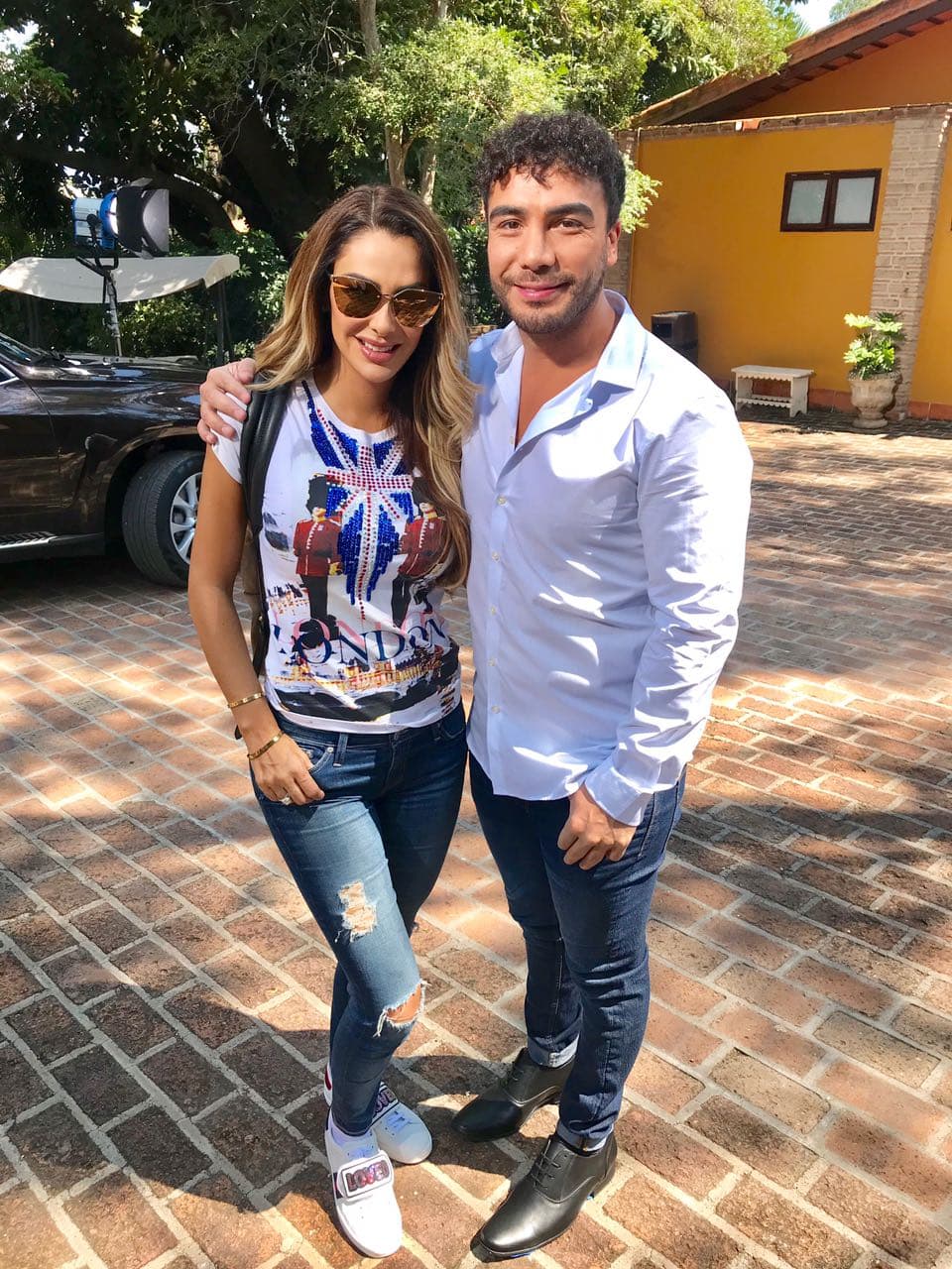 Ninel contó con la participación del actor Tony Garza, quien recientemente trabajó en la bioserie sobre Jenni Rivera.