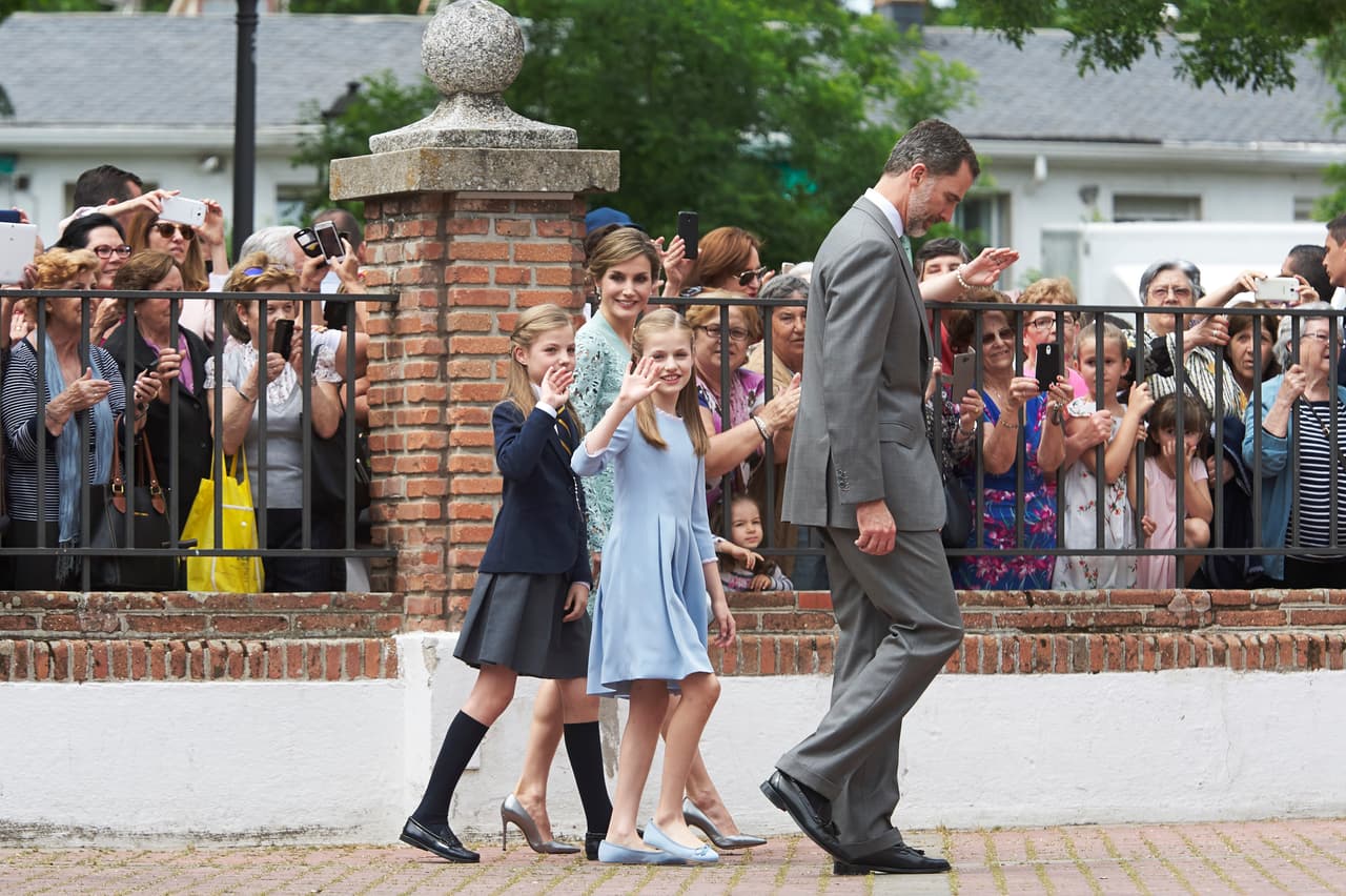 Había sólo un fotógrafo para todas las familias y una sola iglesia en la silla para cada familia. El lugar que ocuparon en la ceremonia estuvo dado por orden alfabético.