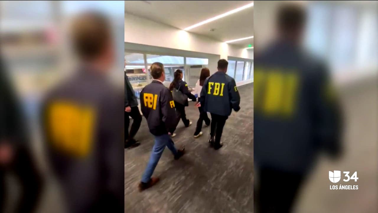 Se presenta en una corte federal en Los Ángeles la mujer arrestada en el aeropuerto de LAX