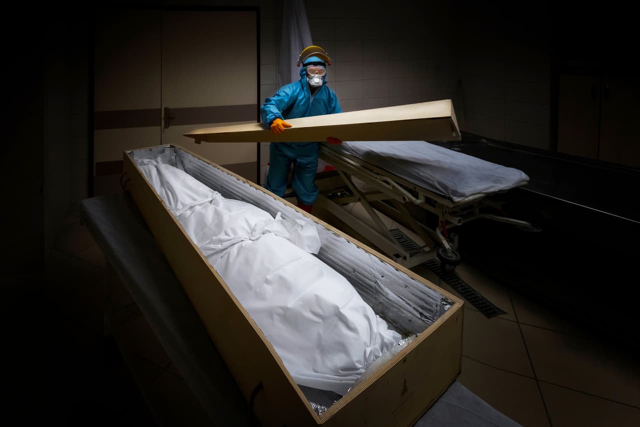 The End Bronze in Press/General News Photographer F. Dilek Uyar . I'm from Turkey. I am a Self employed lawyer, have 2 wonderful children a prince and a princes. I have been taking photos since June 2010. Taking photos makes me happy. To meet with new people, see new places and show them to the others from my point of view makes me happy. Taking photo is just like a taking breath in the hectic routine of daily life. Just like a therapy. For 2 years I have been working on a project that will raise awareness in the community about cancer patients despite all their economic and psychological difficulties. And a contributer photographer for National Geographic