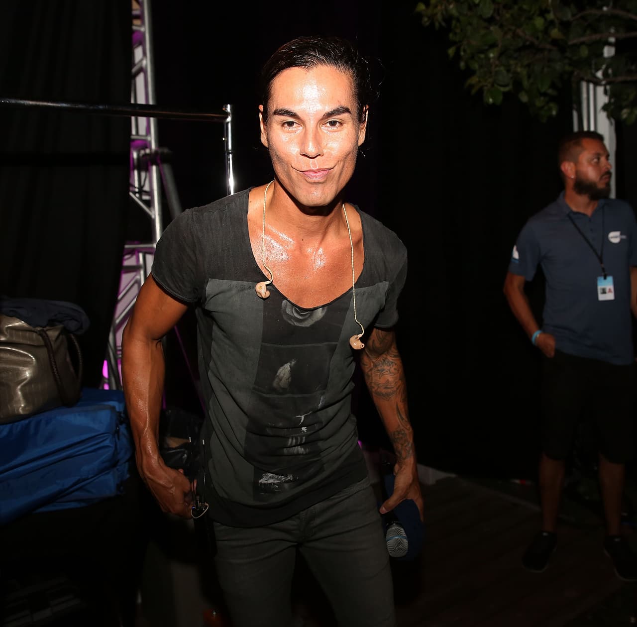 Y aquí es donde entra en la historia Julio José Iglesias, más conocido como Julio Iglesias Jr., hijo del cantante con Isabel Preysler y hermano de Chábeli Iglesias y de Enrique Iglesias. Según 
<b><a href="https://elpais.com/elpais/2018/01/17/gente/1516179266_960525.html">El País</a></b>, la mamá de Javier Sánchez lo convenció para contratar al abogado Fernando Osuna, quien logró que el torero Manuel Benítez, El Cordobés, reconociera a su hijo Manuel Díaz. El abogado armó una estrategia y, para ello, envió a un abogado a Miami para seguir a Julio Iglesias Jr. de cerca.