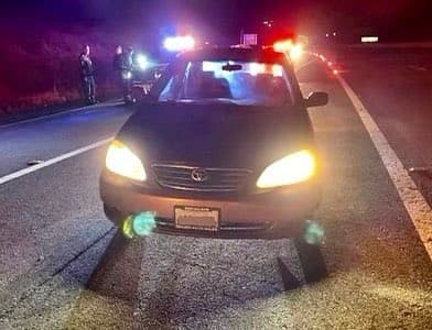 Todo comenzó con una persecución en auto en el condado de Santa Clara y terminó en el condado de San Mateo cuando fueron alcanzados por los oficiales.