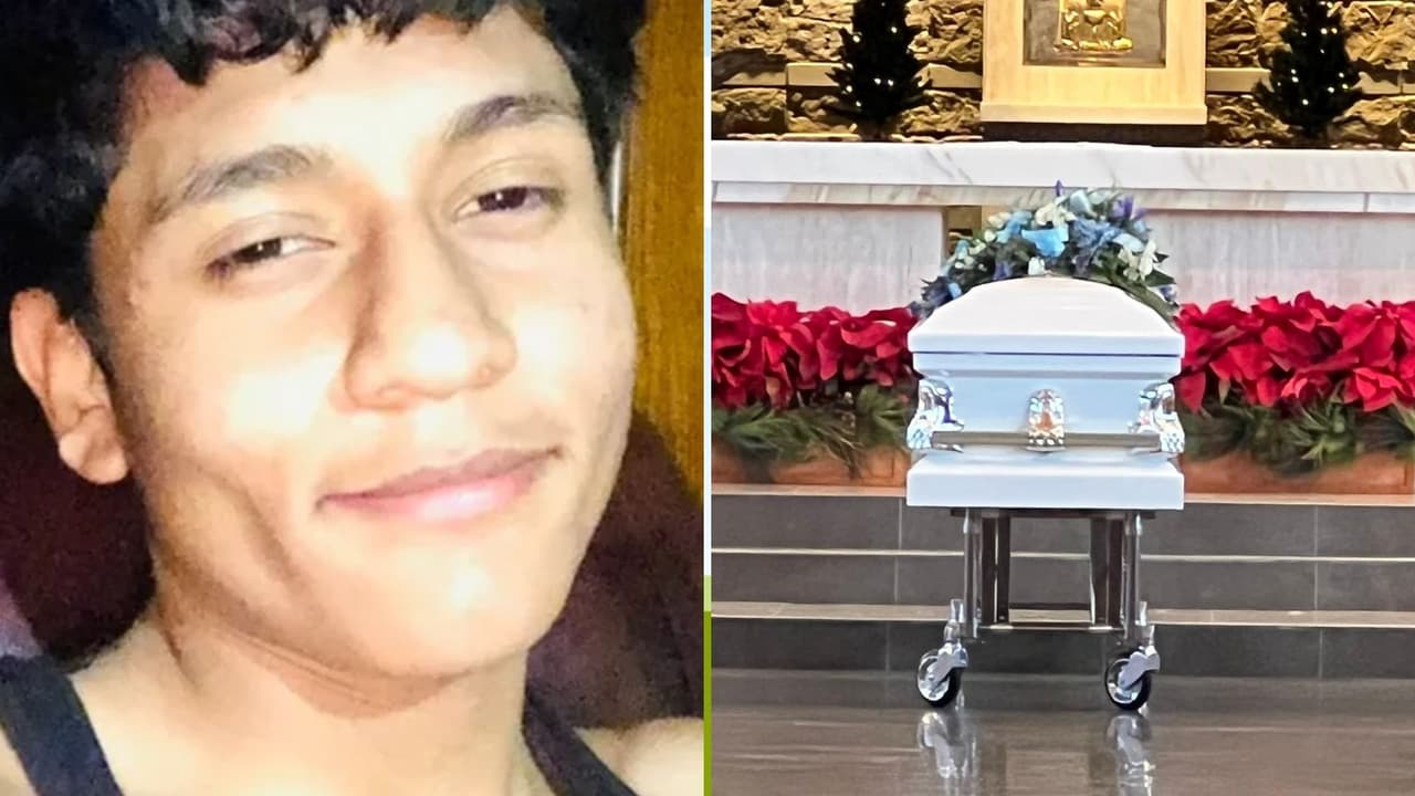 Este miércoles por la mañana se llevaron a cabo los servicios fúnebres de Rafael García, de 17 años, víctima del triple homicidio en donde murieron 3 adolescentes a
<a href="https://www.univision.com/shows/noticiero-univision/autoridades-de-texas-buscan-a-un-adolescente-hispano-que-asesino-a-tres-jovenes-dentro-de-una-tienda-video">finales de año en Garland.</a>
<br>