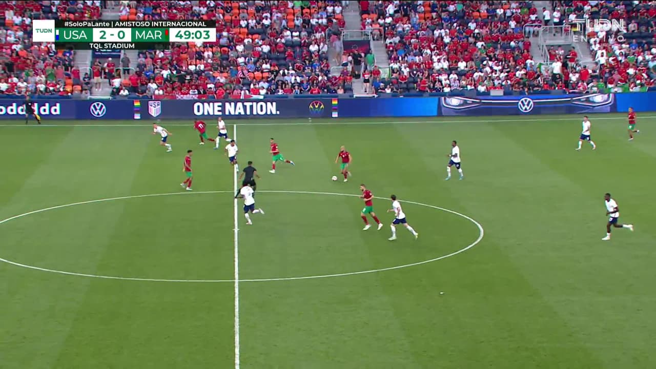 ¡TIRO ATAJADO! disparo por Haji Wright.