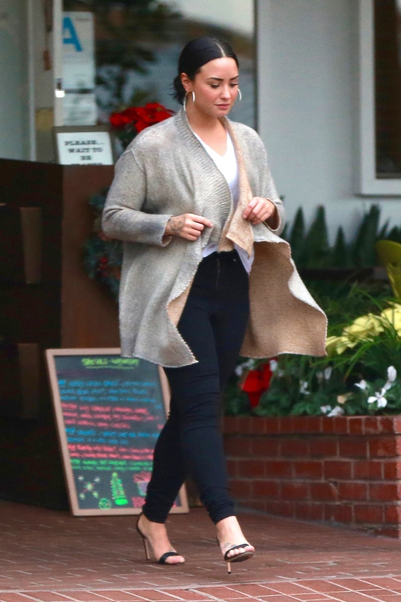 Se convirtió en activista contra el acoso, los desórdenes alimenticios y la presión de los estándares de belleza. Escribió columnas en revistas para adolescentes y fue premiada por su labor como defensora de un estilo de vida sano y la concienciación sobre enfermedades mentales.