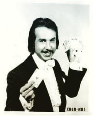 Chen Kai tuvo una amplia trayectoria en el mundo de la magia: durante más de 60 años desempeñó esta profesión que amaba.