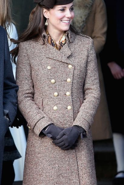 El acto finaliza con una tradicional comida en casa de Isabell II.