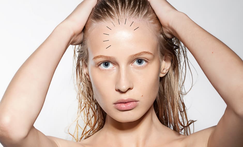 Antes de aplicar maquillaje prepara la piel con ayuda de un primer.