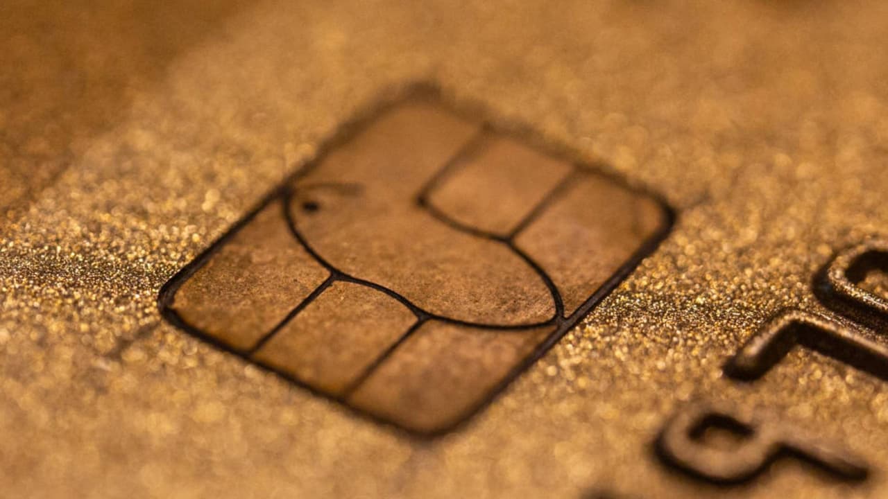 Alertan por clonadores de tarjetas en Orlando: revisarán 1,000 comercios por robo de datos bancarios