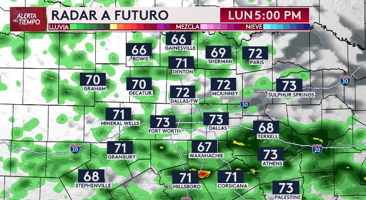 <b>🚗 Atención conductores: </b>El pronóstico indica que alrededor de las 5 de la tarde, en plena hora pico del tráfico, podrían registrarse lluvias de ligeras a moderadas en gran parte de nuestra región. 
<b>En zonas como Hillsboro y Corsicana, la intensidad podría ser mayor.</b>