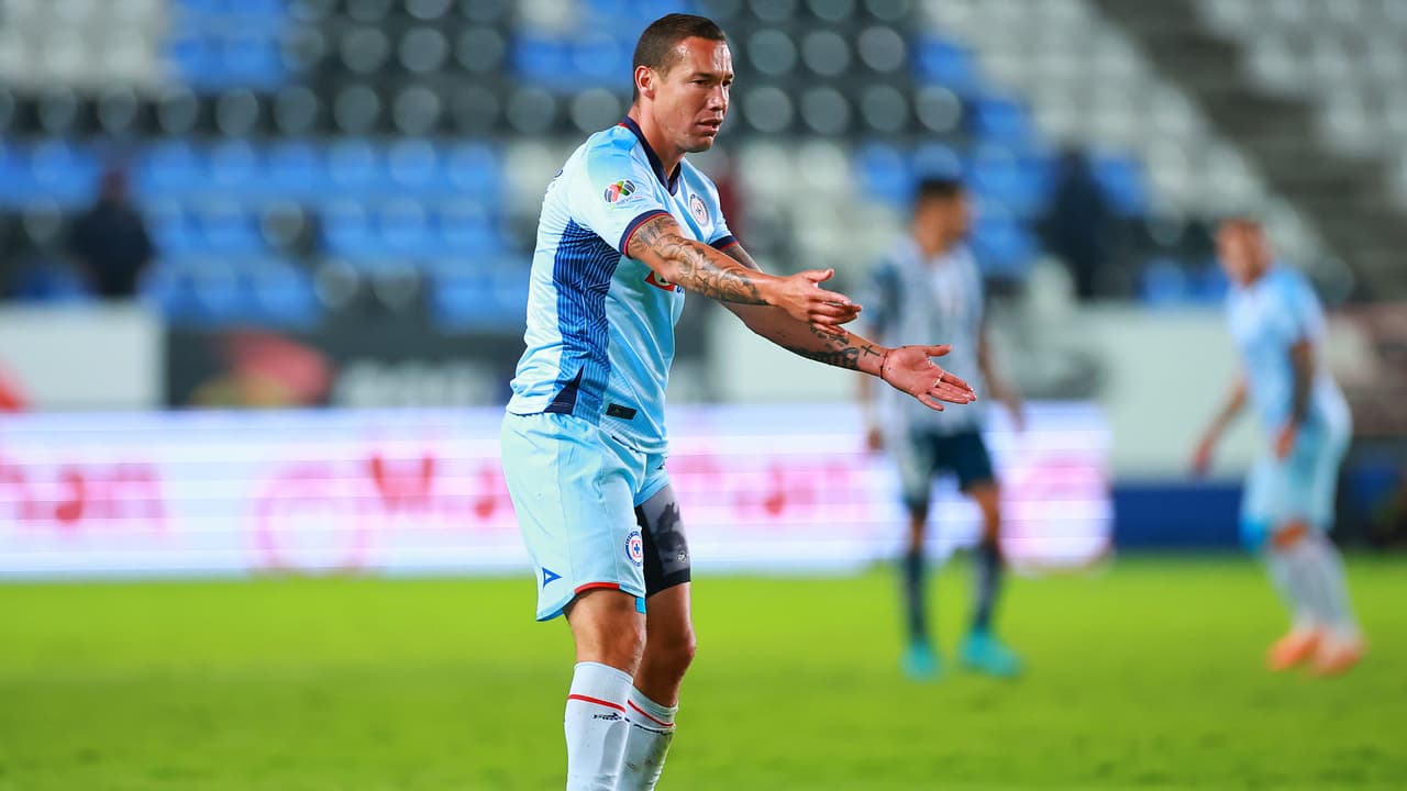 ¡Exige sus derechos! Jesús Dueñas reclama trato a Cruz Azul