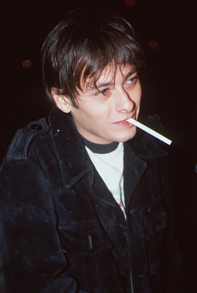 A principio de los 2000, cuando ya era mayor de edad, Edward comenzó a tener fuertes adicciones hacia la heorína y cocaína. Lamentablemente, esto hizo que no pudiera participar en 'Terminator 3: La rebelión de las máquinas' en 2003. Poco después, comenzaría a ir a rehabilitación.