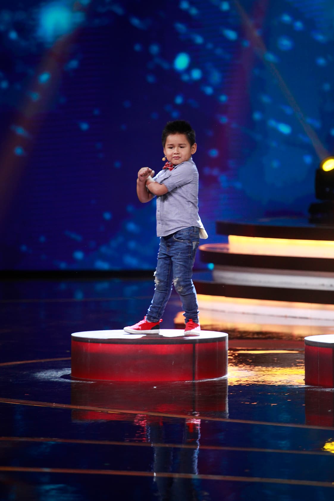 En verdad que era imposible no ver a Giovani.