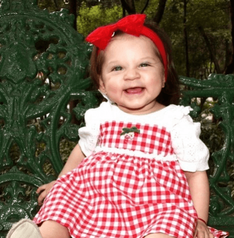 Desde pequeña mostró su gusto por las cámaras, comenzó su carrera a los tres años. 
<br>