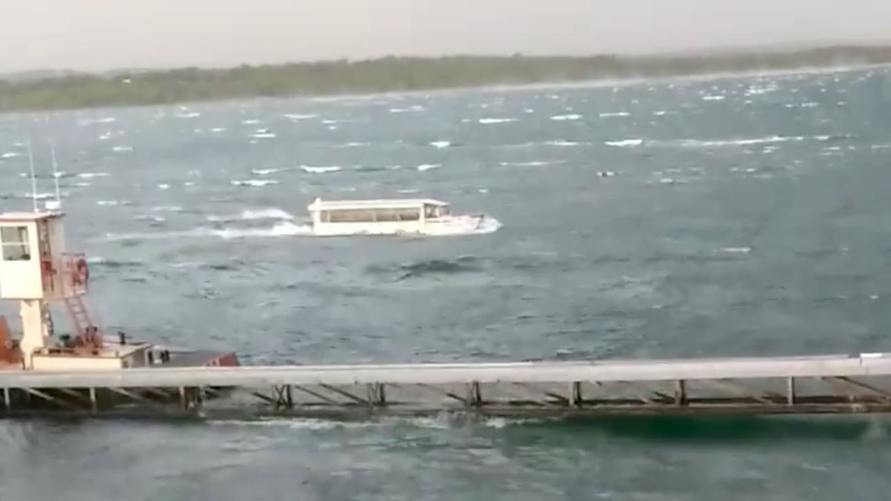Sube a 17 el número de muertos del accidente de bote durante una tormenta en un lago de Missouri