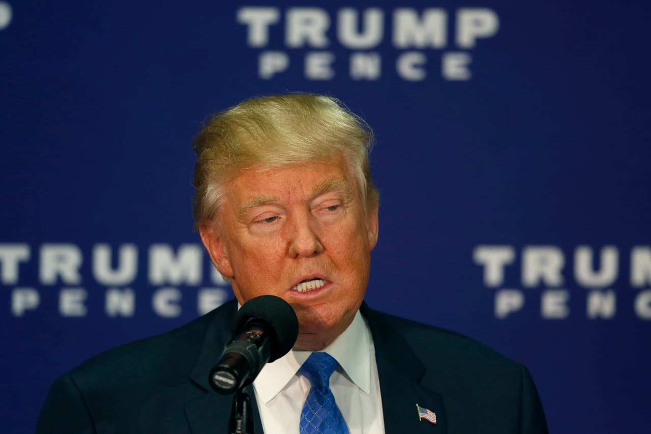 John McCain se pone al frente de la rebelión republicana contra Trump