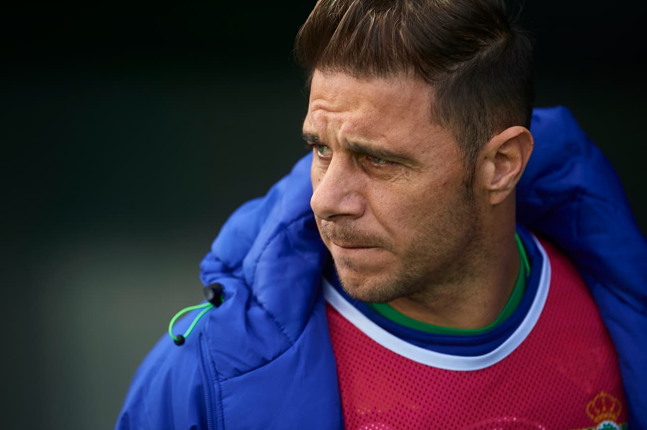 La figura histórica Joaquín Sánchez fue uno de los que vivió desde el banco el arranque del proceso de Lainez con Betis. A sus 37 años, sabe que el mexicano es el futuro del equipo.