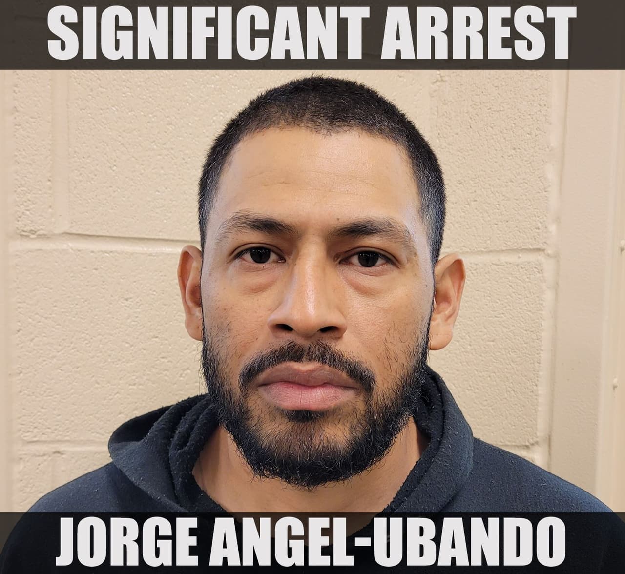 También esta semana, cuatro ciudadanos mexicanos fueron arrestados en Nogales. Entre ellos, Jorge Angel Ubando, sentenciado en 2014 a ocho años de prisión en Los Ángeles por delitos relacionados con armas de fuego.