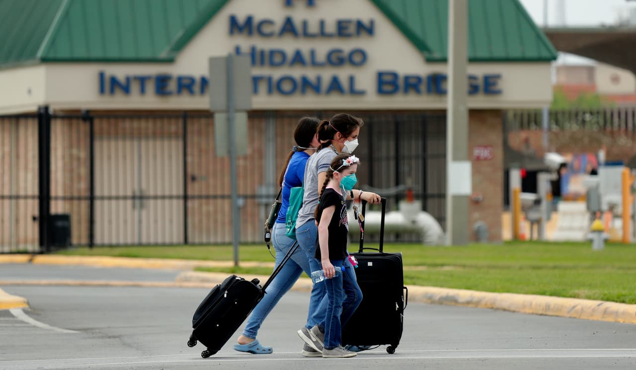 EEUU extiende indefinidamente el cierre de su frontera con México a viajes no esenciales