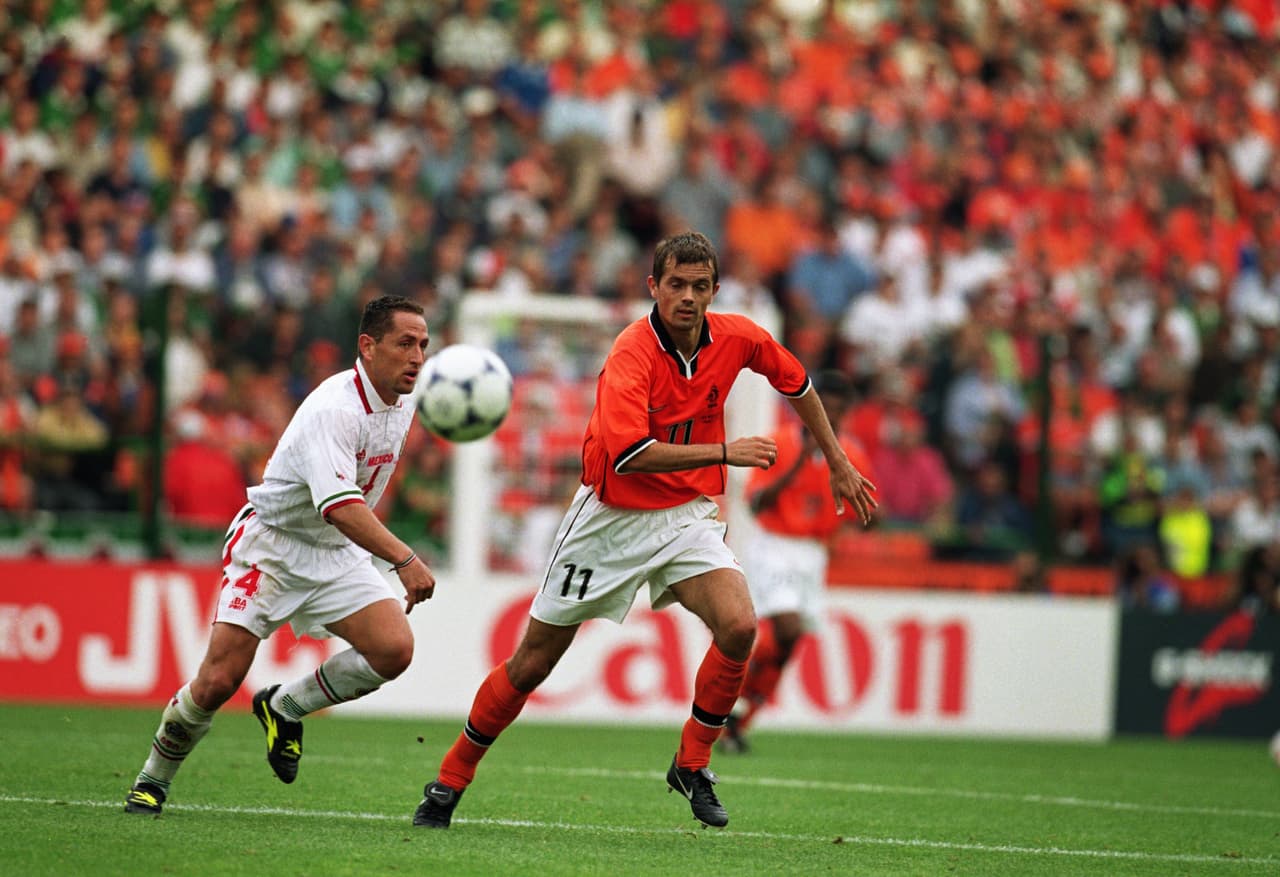 Holanda 2-2 MéxicoEn el Mundial de Francia 1998, México mereció más, pero tan solo llegó hasta los octavos de final, después de empatarles a los holandeses con goles de Ricardo Peláez y Luis ‘Pájaro’ Hernández. En octavos, nuevamente, Alemania sacó al ‘Tri’ de la competencia.