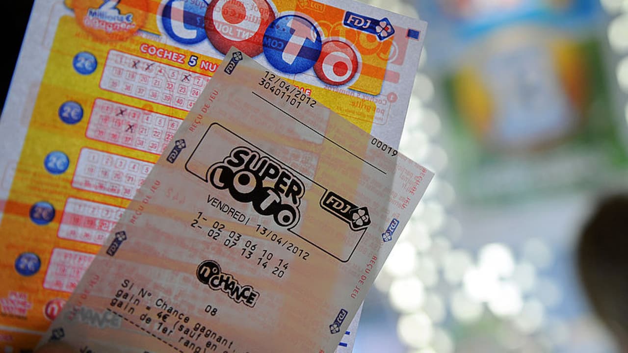 Mujer asegura que el Superlotto de $26 millones lo perdió en la lavadora