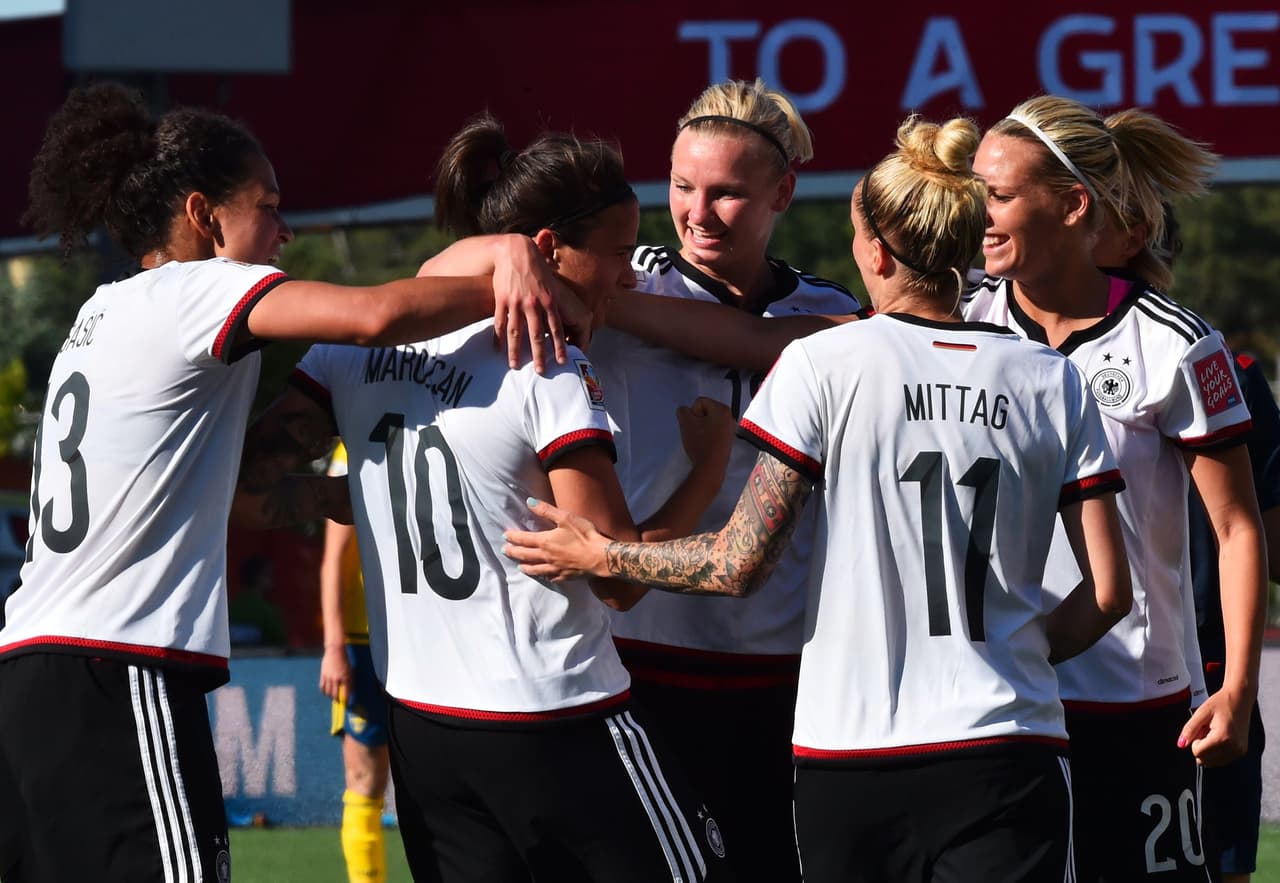Alemania no tuvo piedad y goleó 4-1 a Suecia para avanzar a cuartos del Mundial Femenil