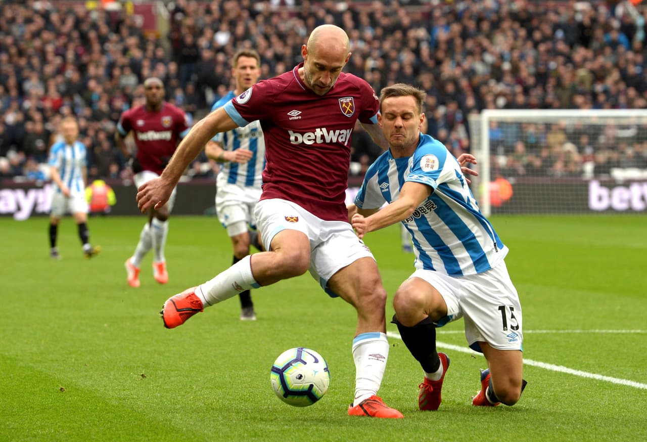 Por su parte, Huddersfield había perdido por 2-0 con el Bournemouth y veía desde el fondo cómo el descenso es casi una realidad.