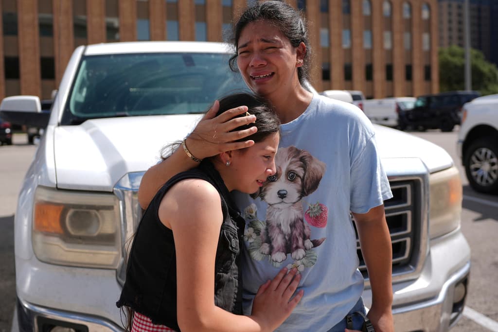 Para impugnar cualquier proceso, las personas inmigrantes necesitan contar con un abogado y, en la mayoría de los casos, no hay dinero para luchar esa batalla, entre tantas otras prioridades.