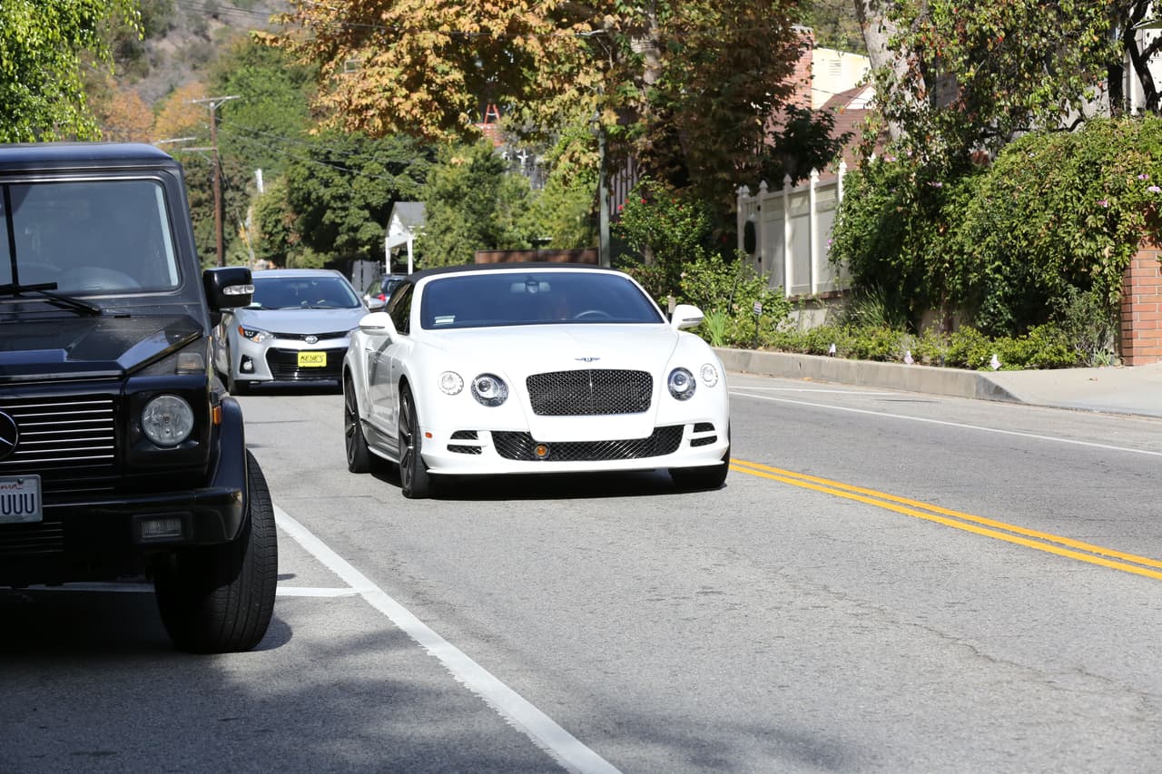 Y Khloé fue la primera que corrió para conocerlo.
