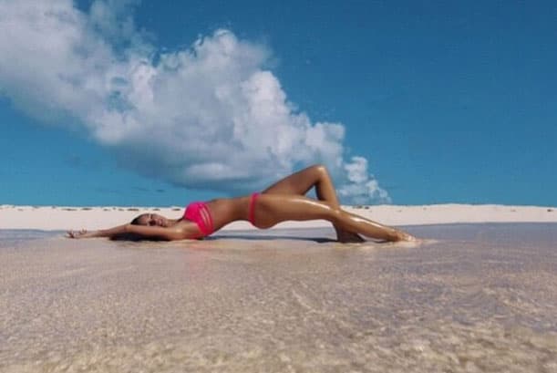 ¡Qué rico estar así y disfrutar de los delicados rayos del sol y la brisa del mar!