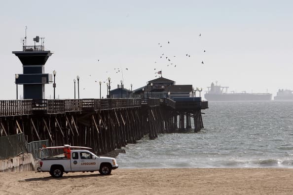 Aunque los científicos indican que los maremotos son raros en California, asimismo continúan impulsando la importancia de conocer los peligros del fenómeno.