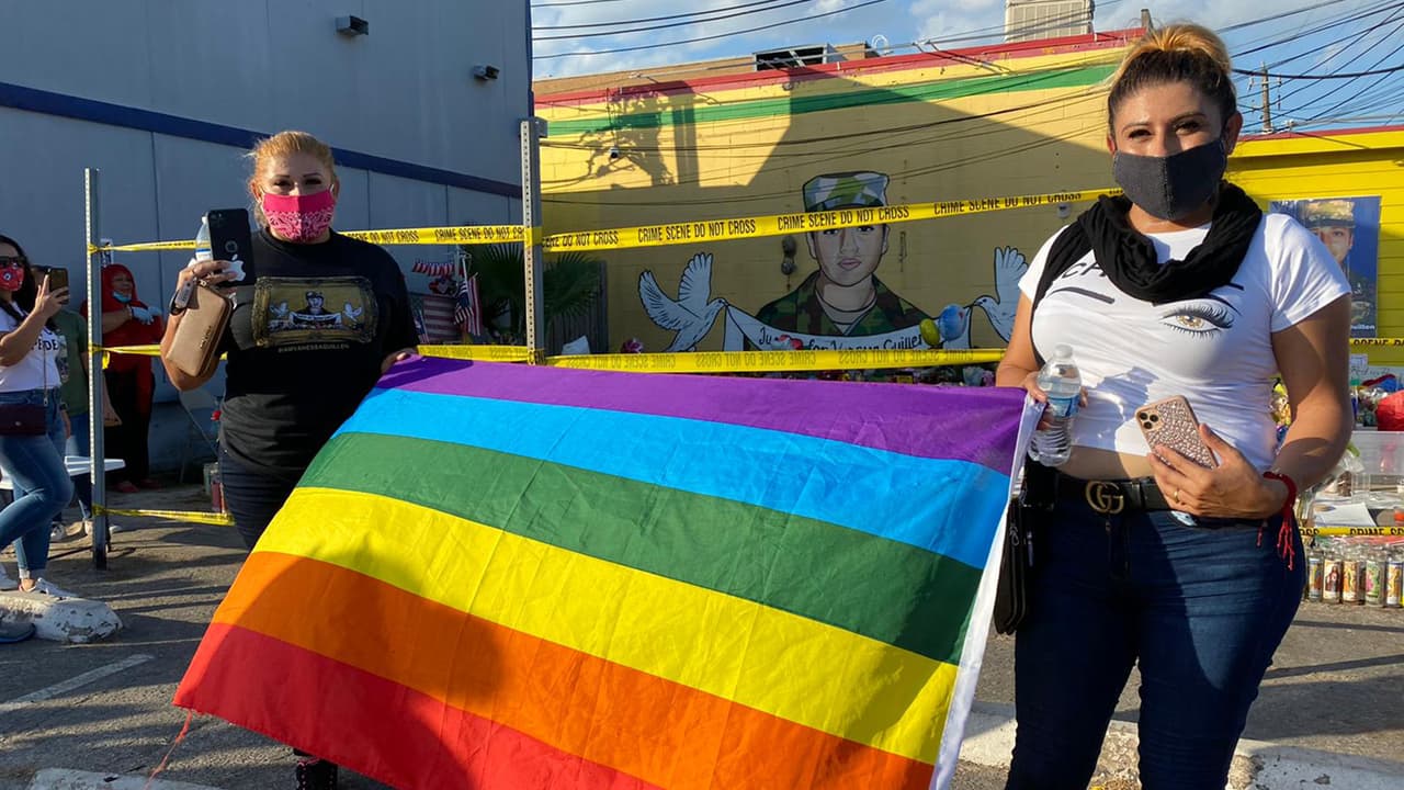 Para asistentes como Paulina y Vanessa Rivera fue muy importante estar presentes y participar, es por ello que conmovidas por el dolor de la familia Guillén vinieron a apoyarlos.