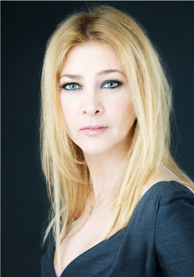 Al poco tiempo de haber terminado su romance con Toledo, Joaquín comenzó a salir con otra actriz, 
<b>Amparo Larrañaga</b>. De acuerdo a las revistas del corazón ibéricas, la relación entre Joaquín y Amparo fue muy apasionada, "tan breve como intensa".