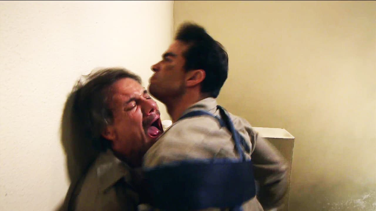 Ashmore pagó todas sus maldades, lo asesinaste cruelmente a cuchillazos.