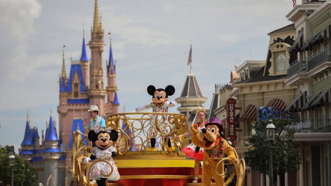 Disney enfrenta nuevo problema, informe asegura que exempleados deben $2 millones de impuestos
