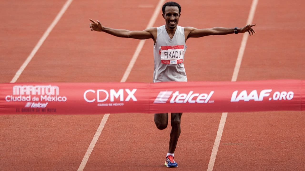 El Maratón de la Ciudad de México y el legado del 'campeón' que llegó último