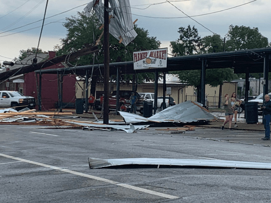 Se espera que se desarrolle una segunda línea de tormentas en las próximas horas.