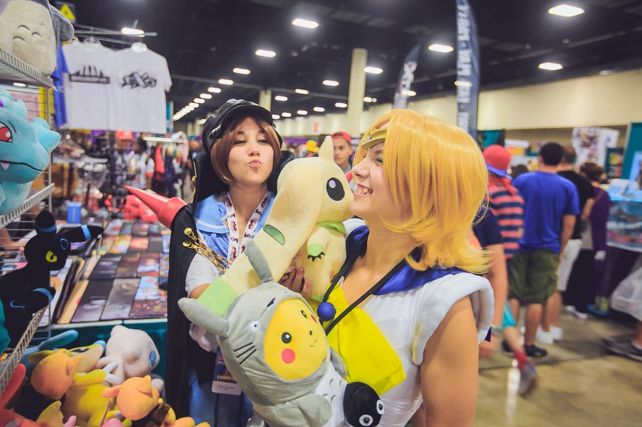 <b>Evento</b>: GalaxyCon Raleigh
<br>
<b>Fechas</b>: 27 al 30 de julio
<br>
<b>Lugar</b>: Raleigh Convention Center. 500 S. Salisbury St. Raleigh, NC. 27601
<br>
<b>Sitio web</b>:
<a href="https://galaxycon.com/pages/galaxycon-raleigh">https://galaxycon.com/pages/galaxycon-raleigh</a>
<br>
<br>Se trata de un festival de cuatro días con celebridades, artistas, escritores, actores de doblaje, cosplayers, animadores, creadores, luchadores, grupos de fans, panelistas y más. Únete a fanáticos de toda la galaxia y celebra los cómics, la cultura pop, la ciencia ficción, la fantasía, el anime, los juegos, el cosplay y más.